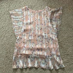 Stella & Dot Ruffle Sleeve top